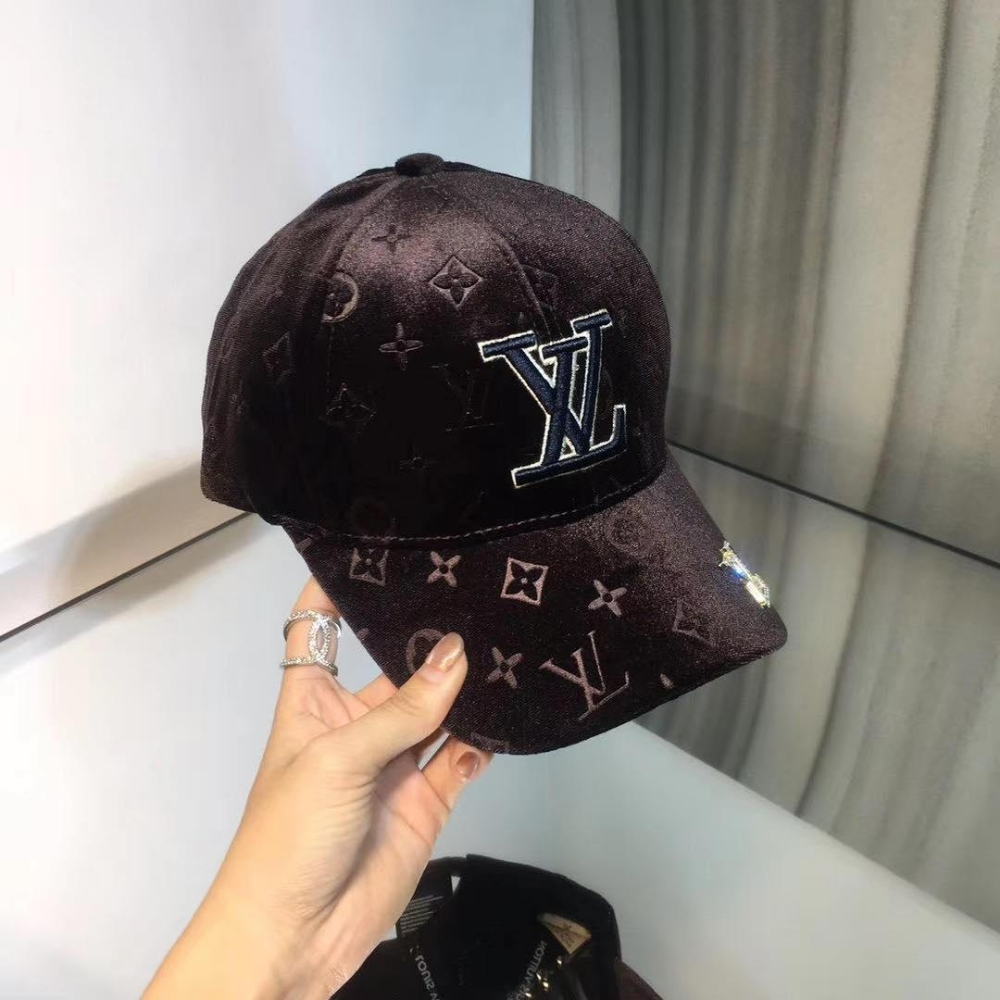 Men stuff Lv caps-12991855