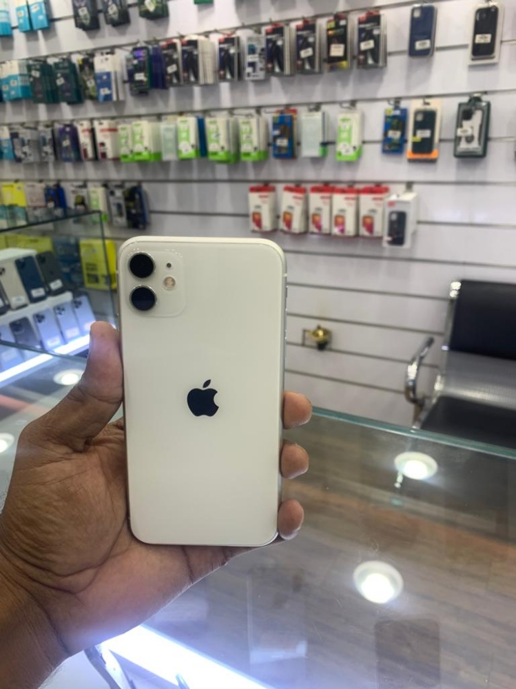 iphone 11 128 olx