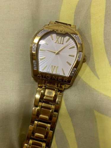 Women stuff Aigner Verona. 11420041 Mzad Qatar