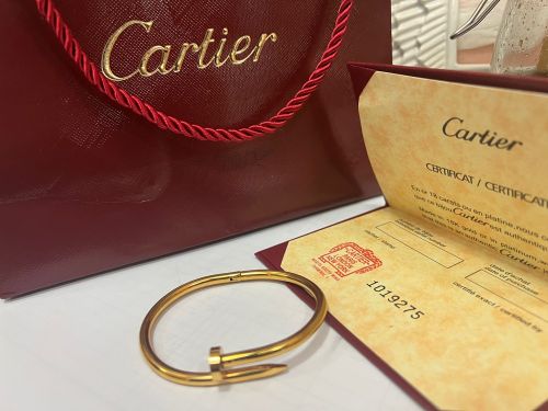 Women stuff cartier juste un clou bracelet 16786529 Mzad Qatar